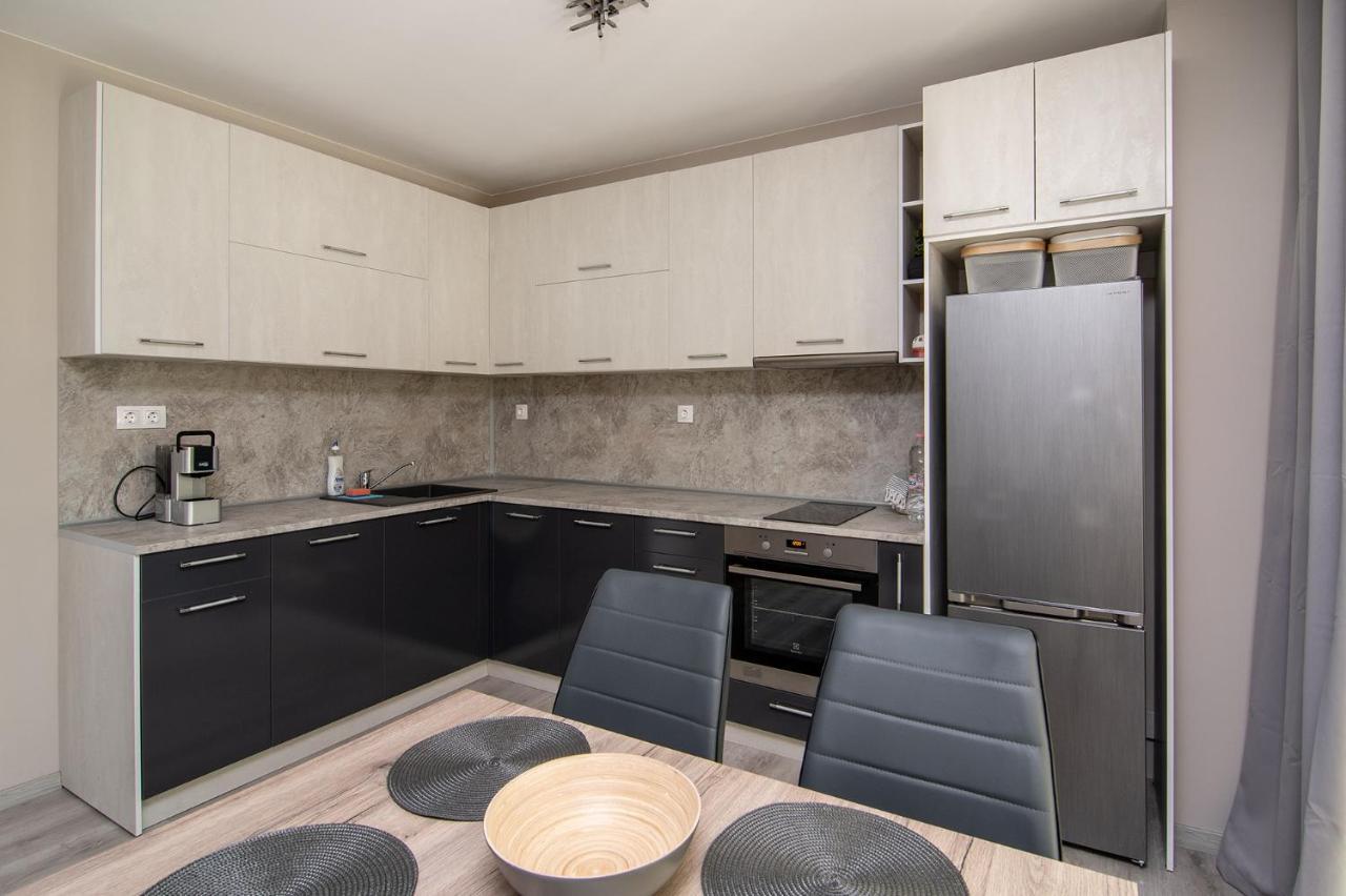 Cozy Flats Nearby Center Free Park Area Apartment Varna Ngoại thất bức ảnh