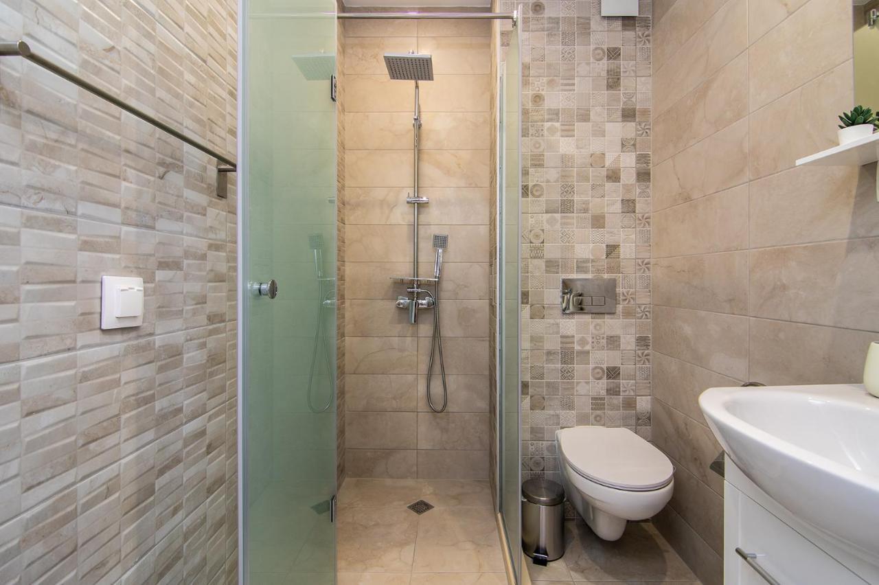 Cozy Flats Nearby Center Free Park Area Apartment Varna Ngoại thất bức ảnh